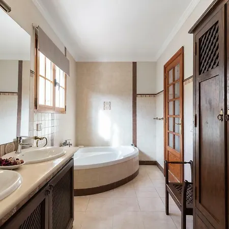 וילה Luxury Home Pool - Tennis Court - Parking